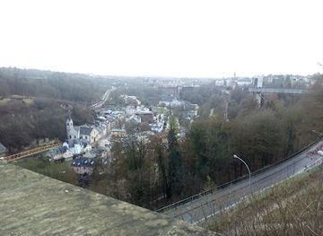 luxembourg/red-lands/landmark/robert-schuman-monument