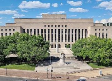 maryland/annapolis/landmark/e-barrett-prettyman-united-states-court-house