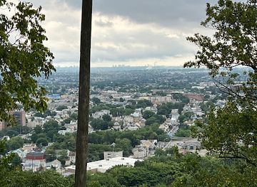 new-jersey/paterson/landmark/lambert-tower-garret-mountain-reservation