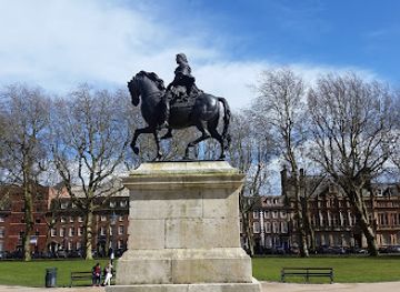 united-kingdom/bristol/attraction/queen-square