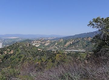 california/santa-clarita/landmark/west-portal-newhall-tunnel