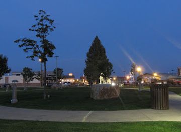 utah/vernal/landmark/northeastern-utah-visitor-center
