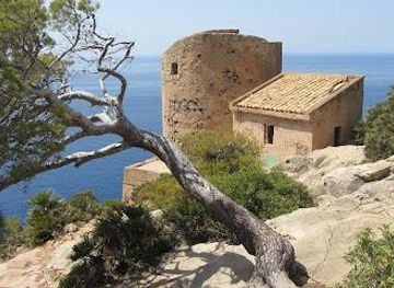 spain/palma-de-mallorca/landmark/torre-de-cala-en-basset
