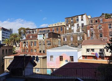chile/valparaiso/landmark/escalera-apolo