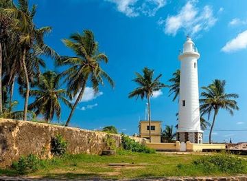 sri-lanka/hikkaduwa/landmark/www-hikkasurftours-com
