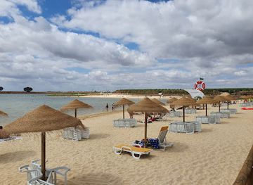 portugal/alentejo-coast/landmark/river-beach-cinco-reis