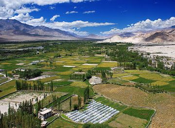 india/leh/landmark/visit-ladakh