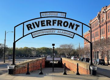 alabama/montgomery/landmark/riverwalk