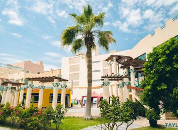 bahrain/manama/adliya/landmark/andalus-garden