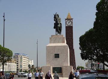 tunisia/tunis/bab-el-bhar/landmark/memorial-to-president-habib-bourguiba-victory-day-monument