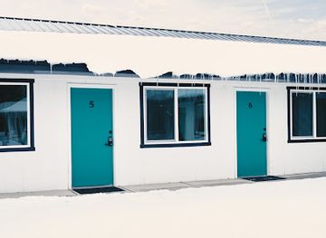 wyoming/sublette-county/landmark/jackalope-motor-lodge