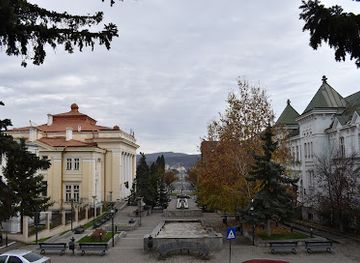 romania/ramnicu-valcea/landmark/the-monument-of-independence