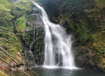 spain/navarre/landmark/xorroxin-waterfall