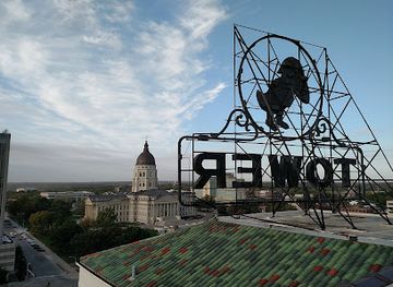 kansas/topeka/landmark/jayhawk-tower