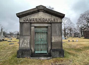 illinois/oak-lawn/landmark/oak-woods-cemetery