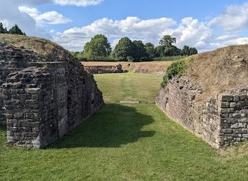 united-kingdom/gwent/landmark/amffitheatr-rufeinig-caerllion-caerleon-amphitheatre