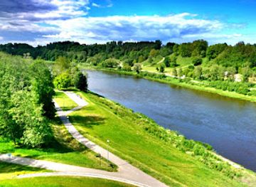 lithuania/dzukija/landmark/white-rose-s-bridge