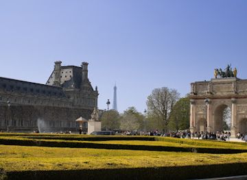 france/paris/louvre-tuileries/landmark/arc-de-triomphe-du-carrousel
