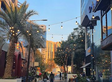 bahrain/manama/adliya/landmark/i-love-manama-sign