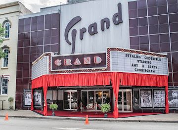 indiana/new-albany/landmark/the-grand