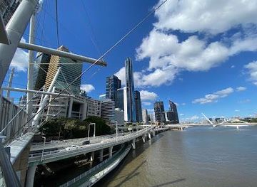 australia/brisbane/landmark/kurilpa-bridge