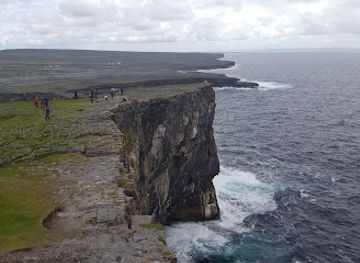 ireland/aran-islands/landmark/joe-watty-s-pub-seafood-bar