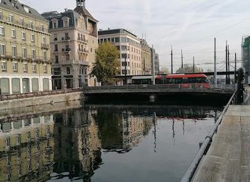 france/annecy/landmark/tour-de-l-ile
