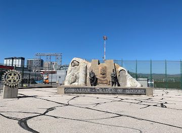 gibraltar/casemates-square/landmark/cradle-of-history