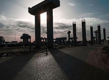 iraq/qadisiyyah/landmark/square-zahraa