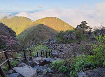 south-korea/naejangsan-national-park/landmark/jirisan-national-park
