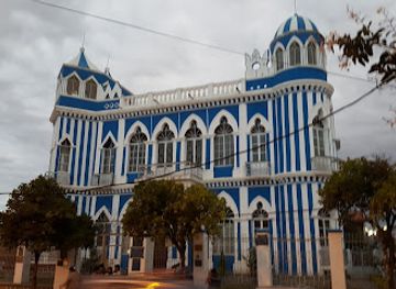 bolivia/tarija-valley/landmark/castillo-azul-moises-navajas