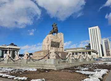 mongolia/ulaanbaatar/landmark/sukhbaatar-square