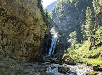 spain/ordesa-y-monte-perdido-national-park/landmark/cascada-del-estrecho