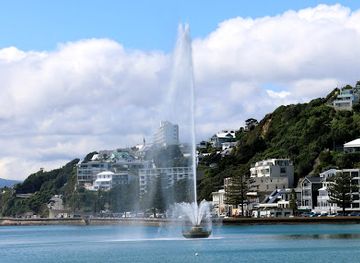 new-zealand/wellington/mount-victoria/landmark/oriental-bay-lookout