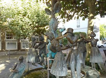 germany/taunus/landmark/brunnen-des-kurgastes-bad-soden-am-taunus-bonifatius-stirnberg-1980