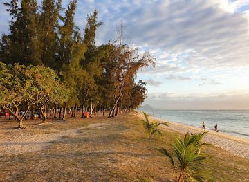 mauritius/flic-en-flac/landmark/mosaic-eat-drink