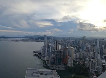 panama/central-panama/landmark/panama-city-old-trump-tower