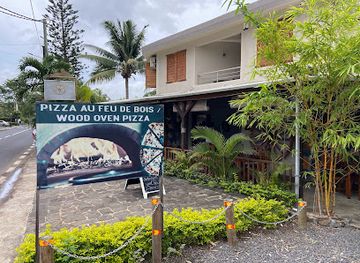 mauritius/pointe-aux-piments/landmark/la-charette-d-or