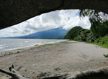nicaragua/ometepe-island/landmark/playa-santo-domingo