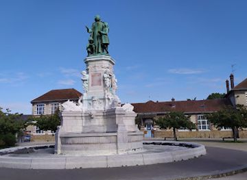 france/rouen/quartier-saint-patrice/landmark/place-saint-clement