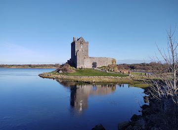 ireland/county-galway/landmark/lally-tours-day-tours-city-tours-and-extended-tours-along-the-west-coast-of-ireland