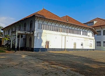 india/kochi/mattancherry/landmark/vasco-da-gama-square