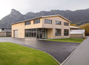 germany/oberammergau/landmark/albl-oberammergau-woodcarving-studio-for-sacred-art