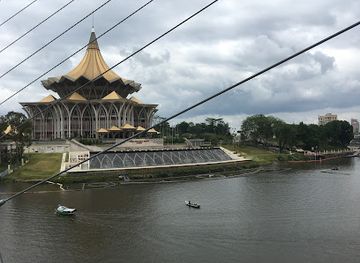 malaysia/sarawak/landmark/golden-anniversary-bridge