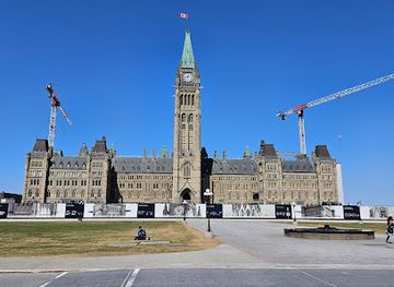 canada/ottawa/parliament-hill/landmark/guided-tours-of-parliament