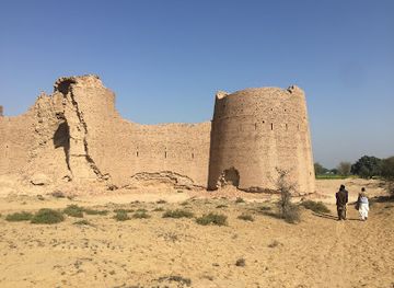 pakistan/cholistan-desert/landmark/fort-jaam-garh