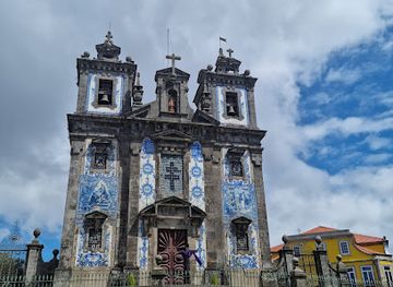 portugal/porto/landmark/praca-da-batalha