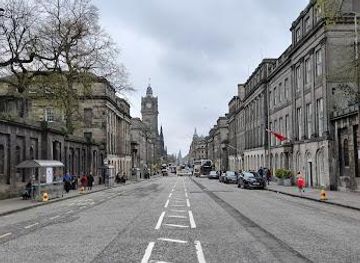 united-kingdom/edinburgh/landmark/waterloo-pl