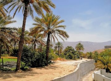 oman/nizwa/landmark/sour-al-dajij-al-azim