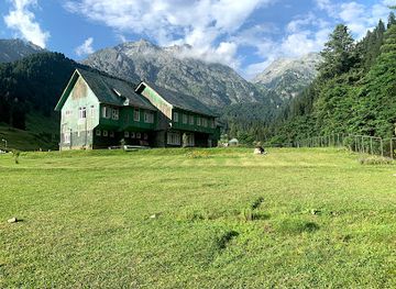 india/kashmir-great-lakes/landmark/aru-valley